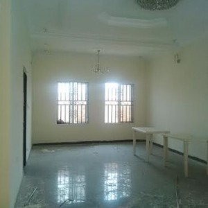 3 300x300 Beautifully finished 3 bedroom flat at Parkview Estate